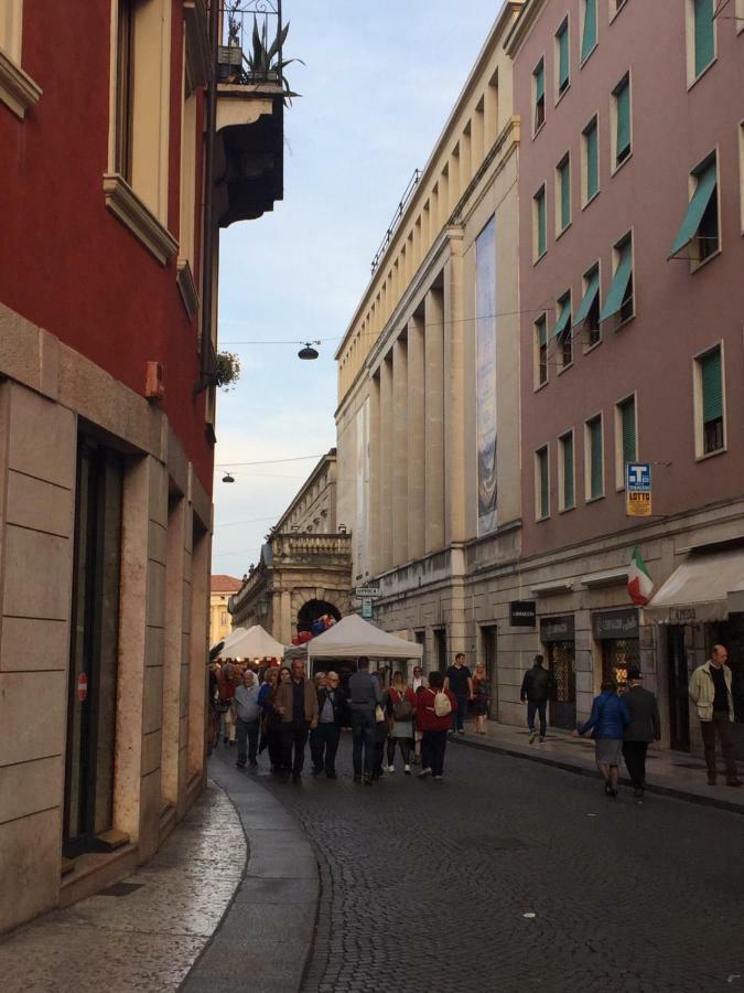 Via Roma 12 Werona Zewnętrze zdjęcie